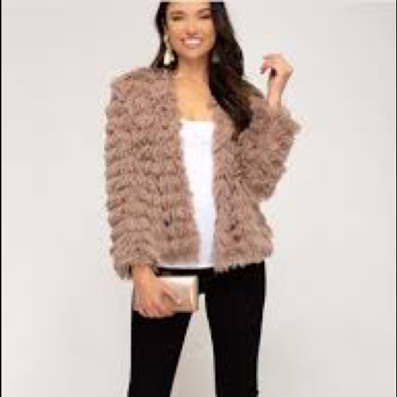 SHE & SKY WOVEN LAYERED FAUX FUR JACKET - Picture 2 of 7